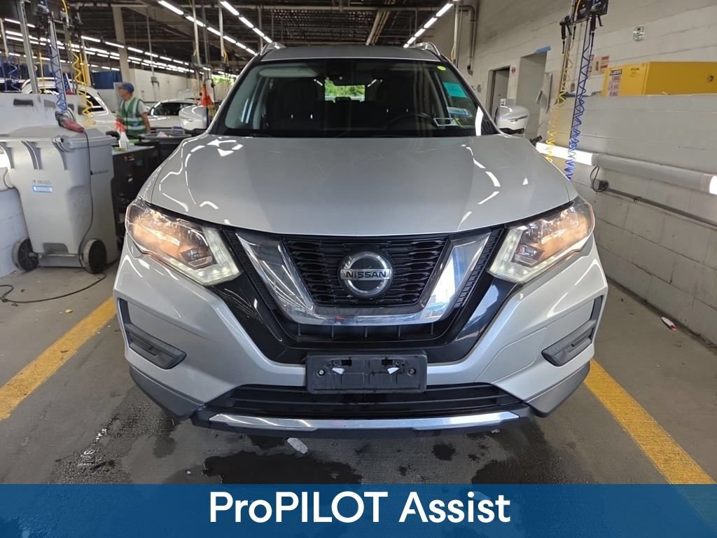 Used 2020 Nissan Rogue SV w/ Premium Package AWD/4WD image 12