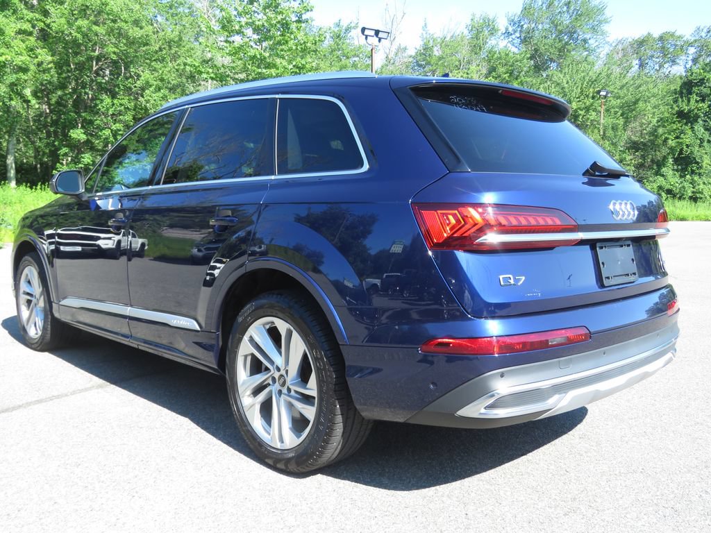Used 2023 Audi Q7 2.0T Premium w/ Convenience Package AWD/4WD image 7