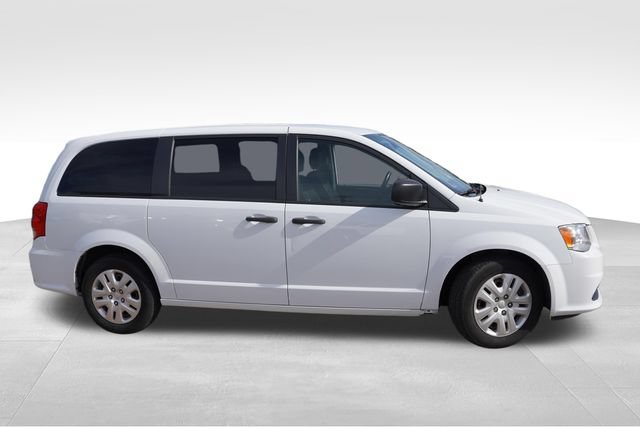 Certified 2019 Dodge Grand Caravan SE FWD image 2