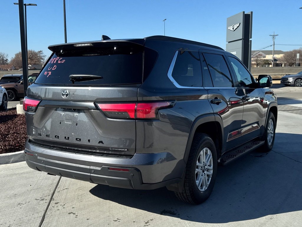 Used 2025 Toyota Sequoia SR5 image 23