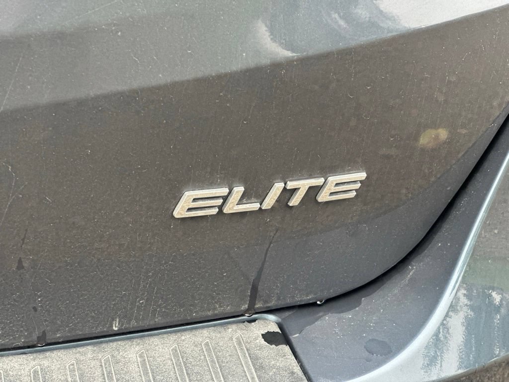 Used 2025 Honda Odyssey Elite image 4