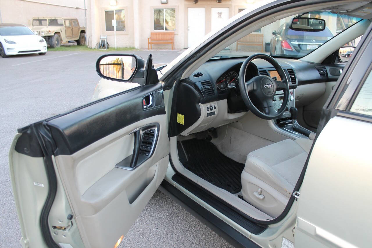 Used 2007 Subaru Outback 2.5i L.L. Bean image 17