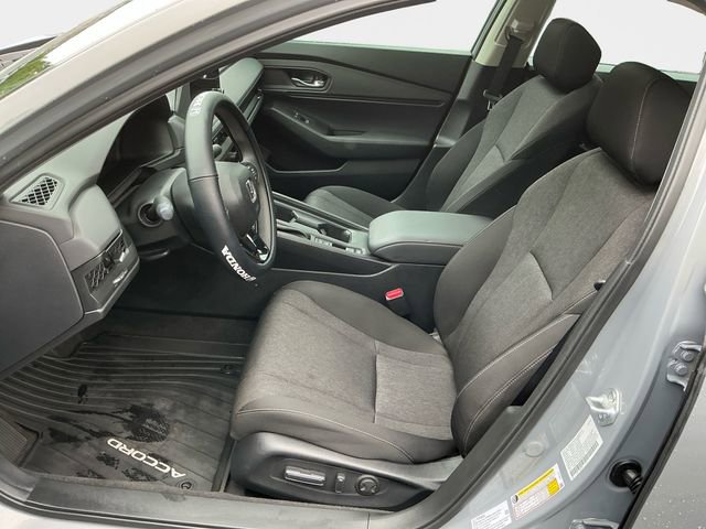 Used 2025 Honda Accord SE image 10
