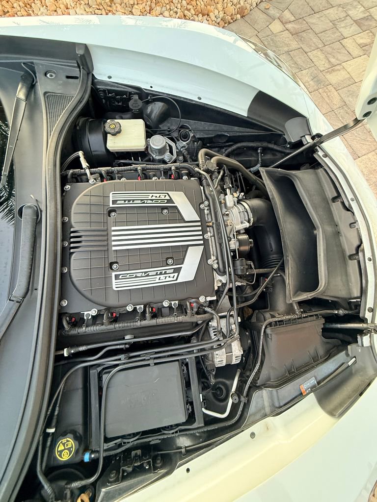 Used 2016 Chevrolet Corvette Z06 w/ 3LZ Preferred Equipment Group image 31
