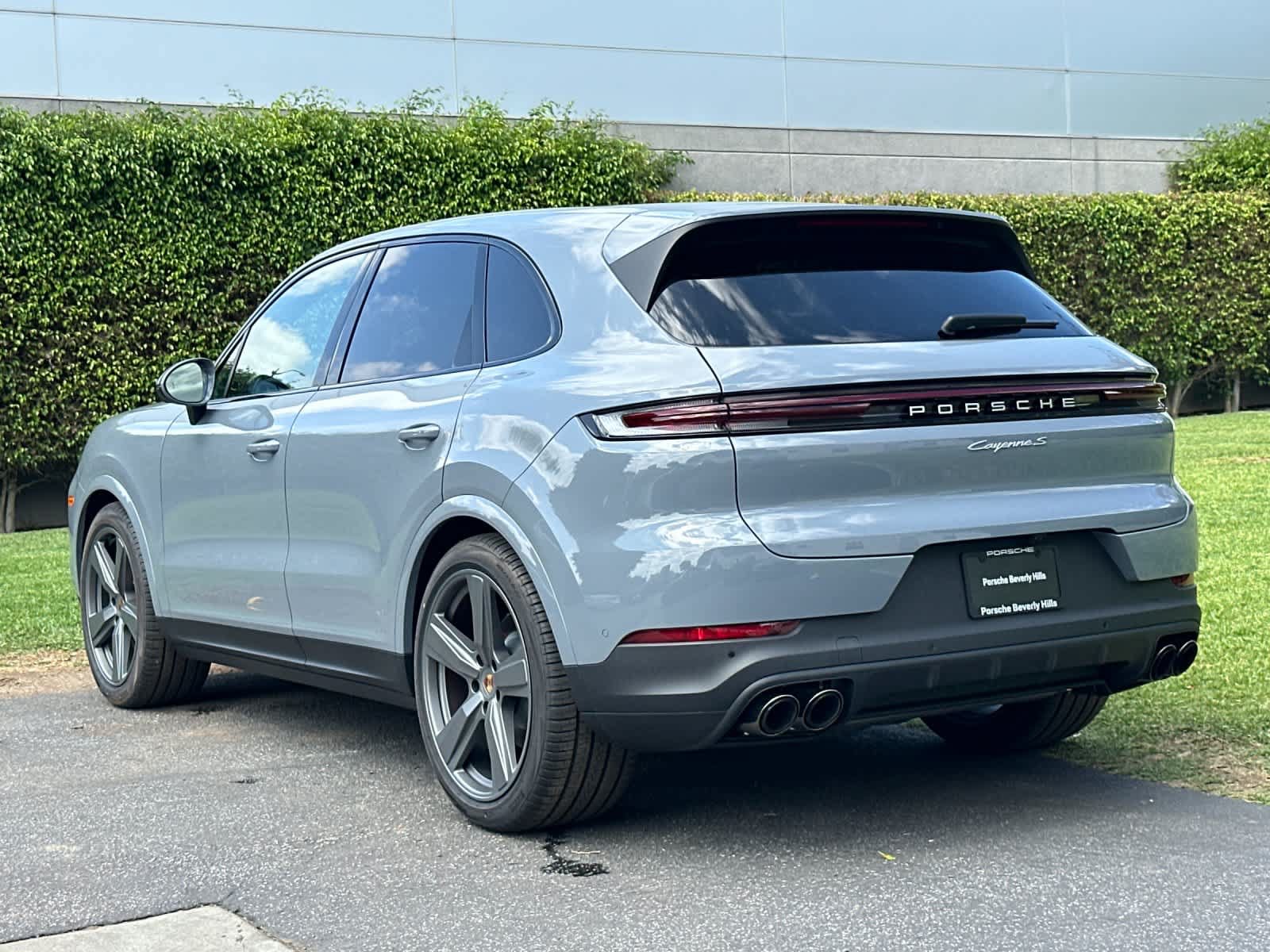New 2026 Porsche Cayenne S AWD/4WD image 3
