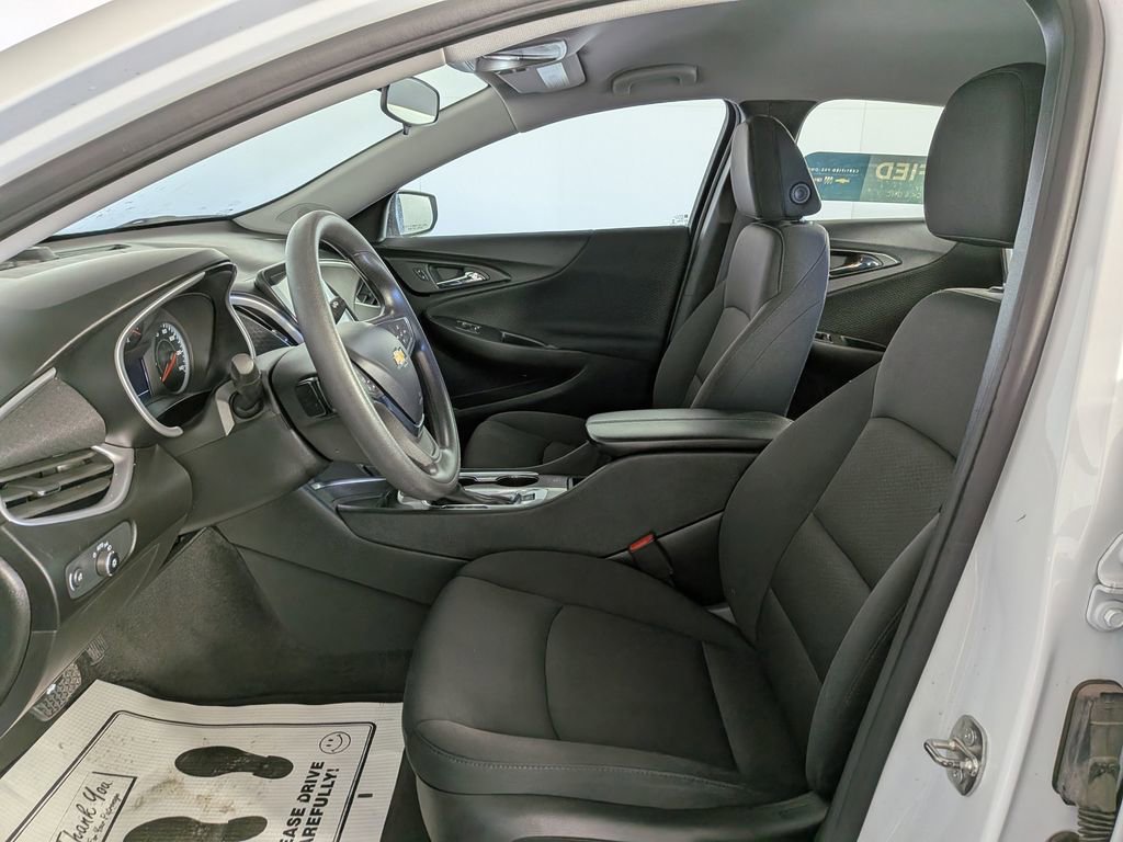 Used 2024 Chevrolet Malibu LT image 16