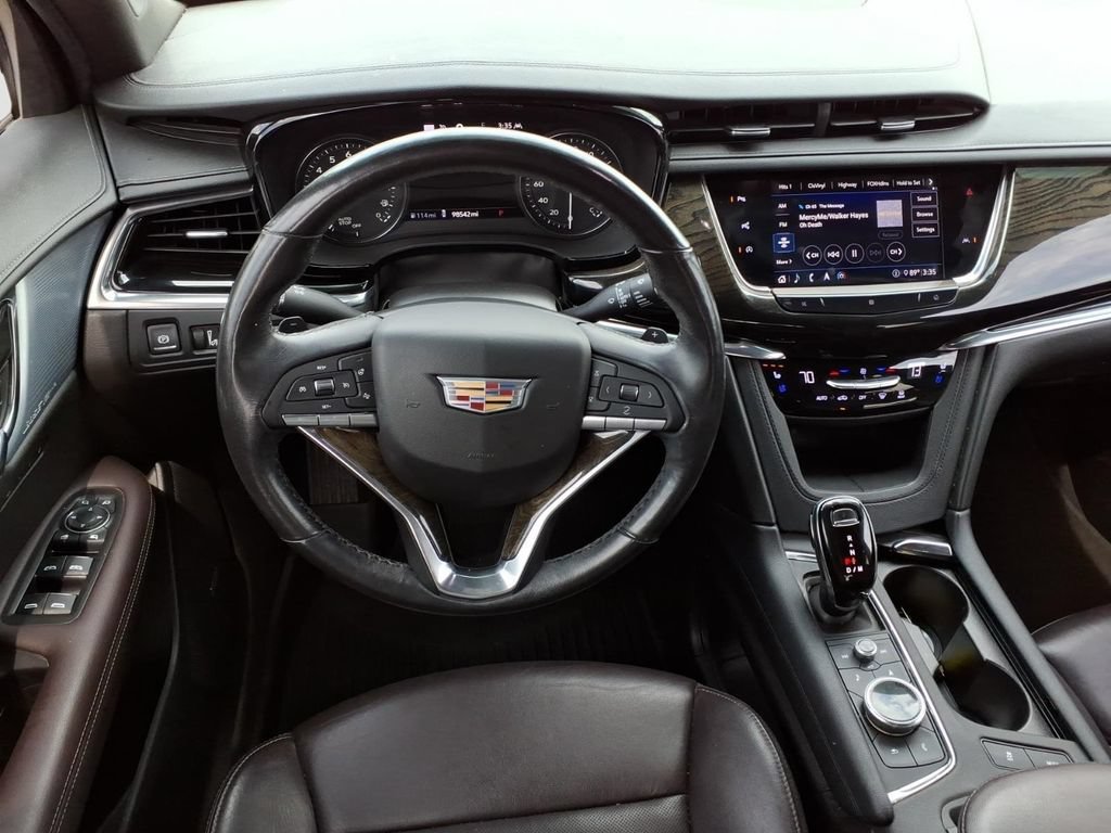 Used 2020 Cadillac XT6 Premium Luxury FWD image 9