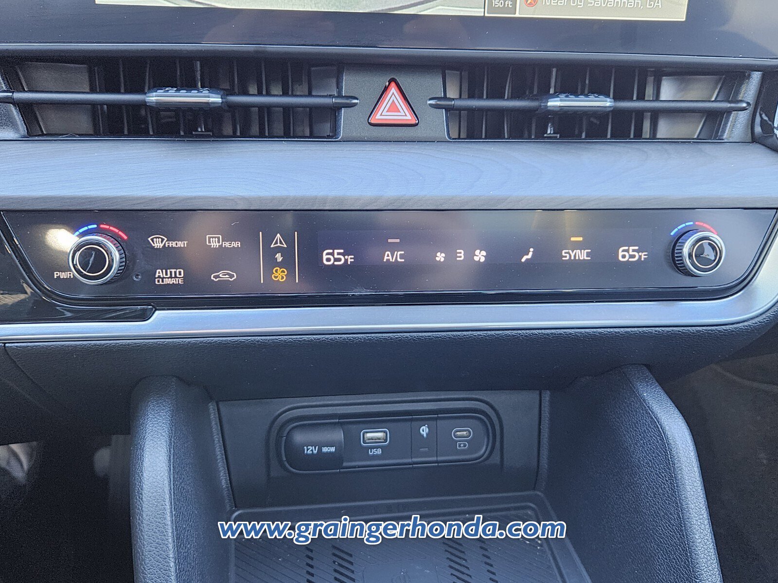 Used 2024 Kia Sportage X-Line w/ X-Line Premium Package image 17