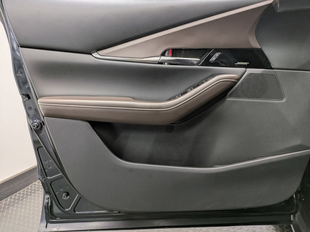 Certified 2025 MAZDA CX-30 AWD 2.5 S w/ Premium Package image 8