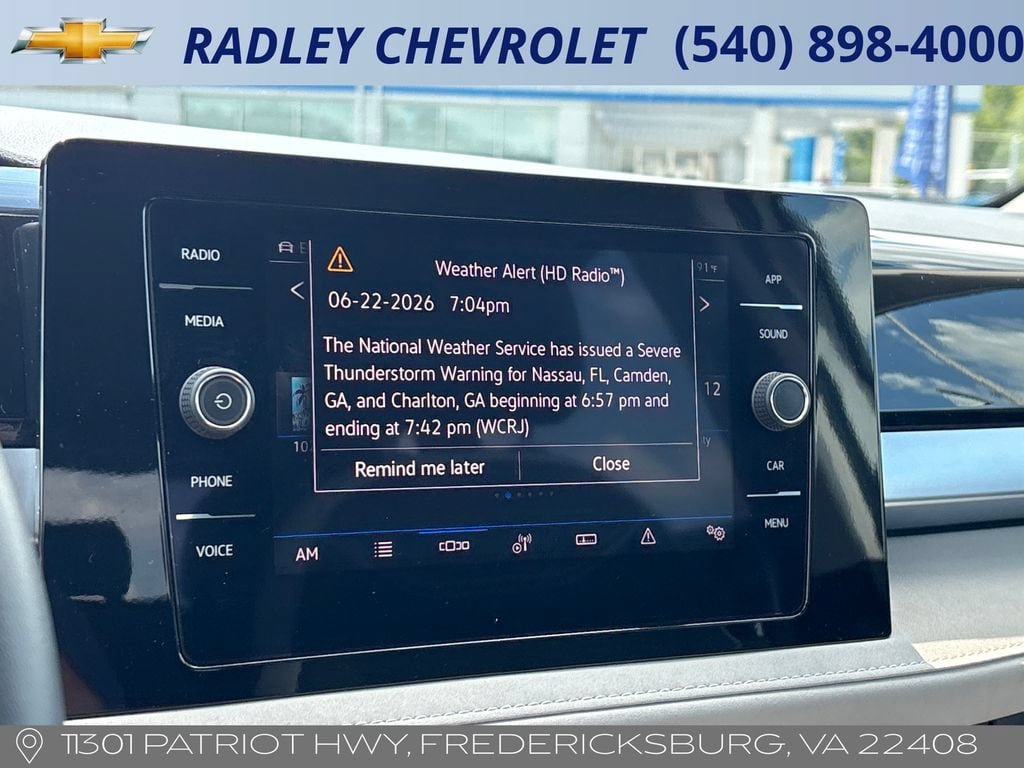 Used 2025 Volkswagen Taos SE AWD/4WD image 8