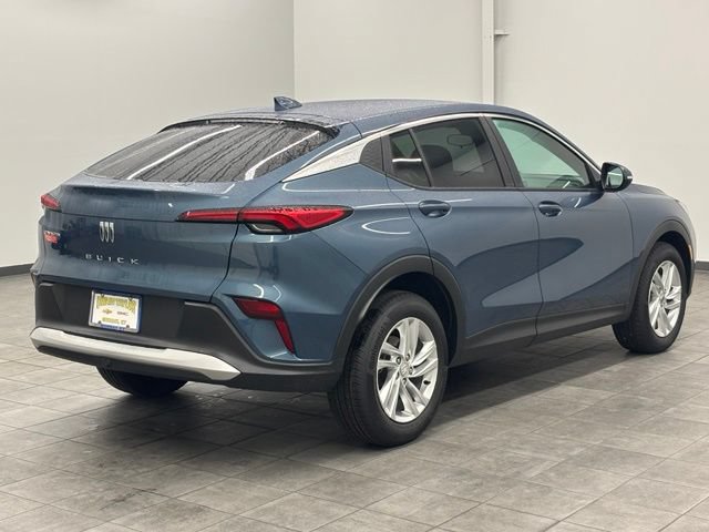 Used 2024 Buick Envista Preferred FWD image 2