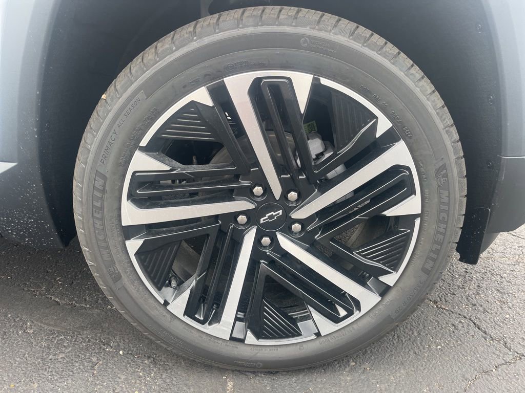 New 2026 Chevrolet Equinox RS w/ Convenience Package III FWD image 34