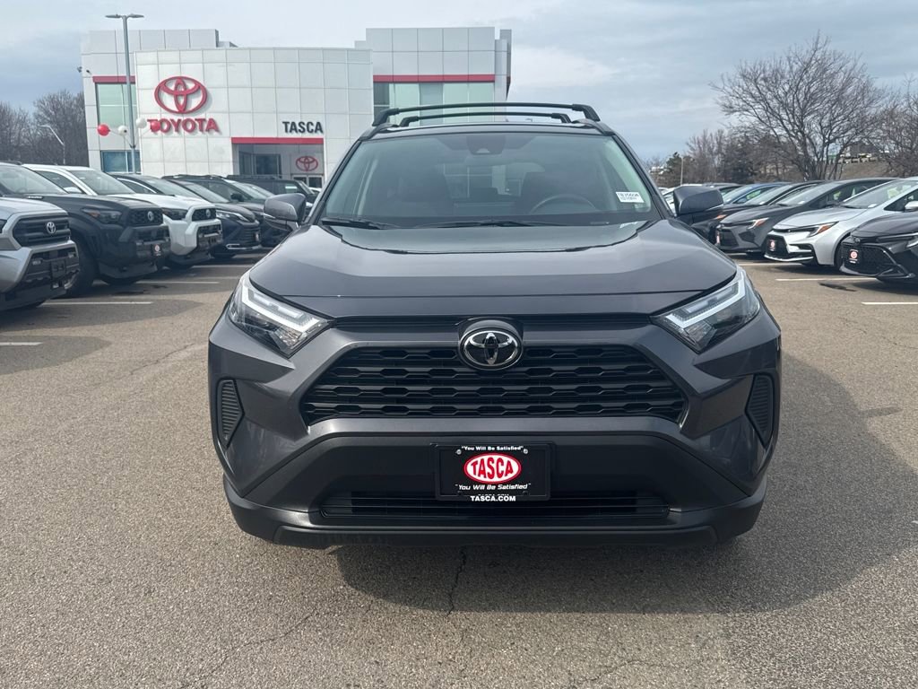 Used 2025 Toyota RAV4 XLE w/ Convenience Package image 2