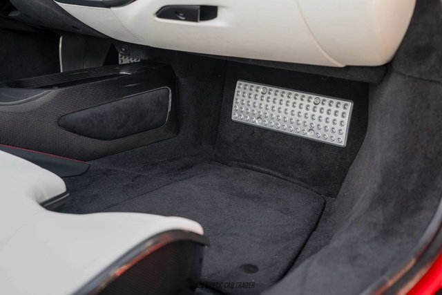 Used 2025 Ferrari SF90 Spider image 56