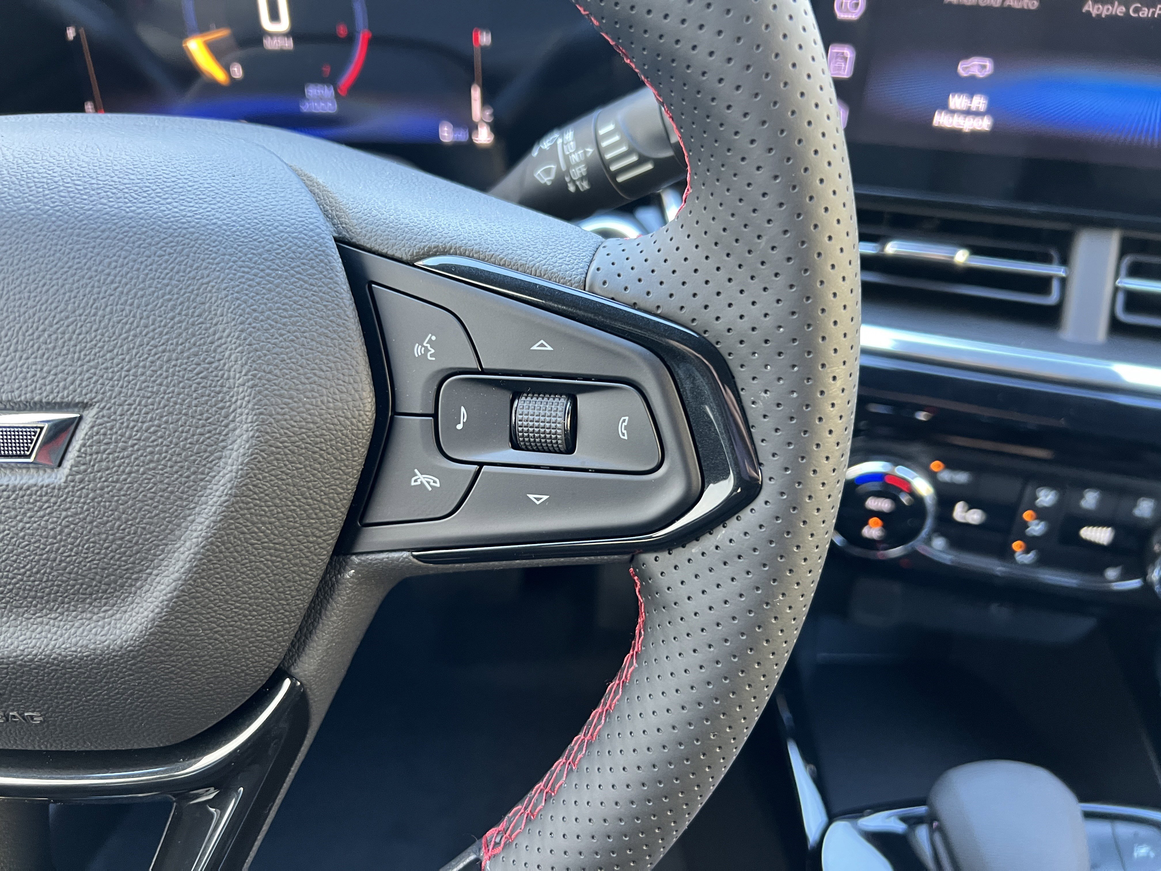 New 2026 Chevrolet Trax RS w/ Driver Confidence Package image 28