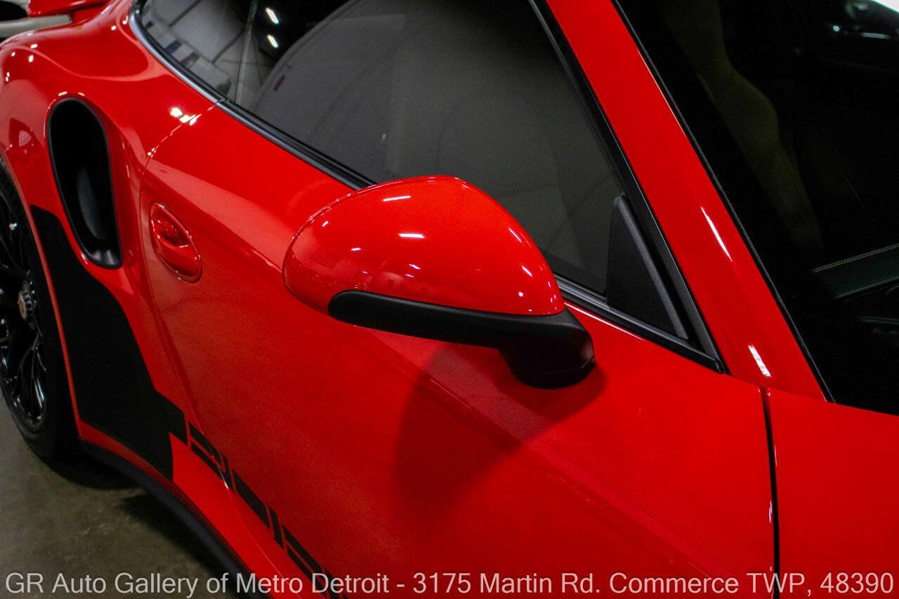 Used 2014 Porsche 911 Turbo S image 29