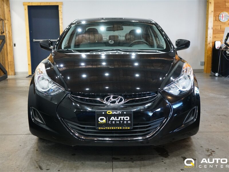 Used 2013 Hyundai Elantra Sedan FWD image 2