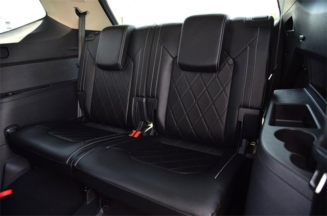Used 2024 Volkswagen Atlas SEL Premium R-Line image 25