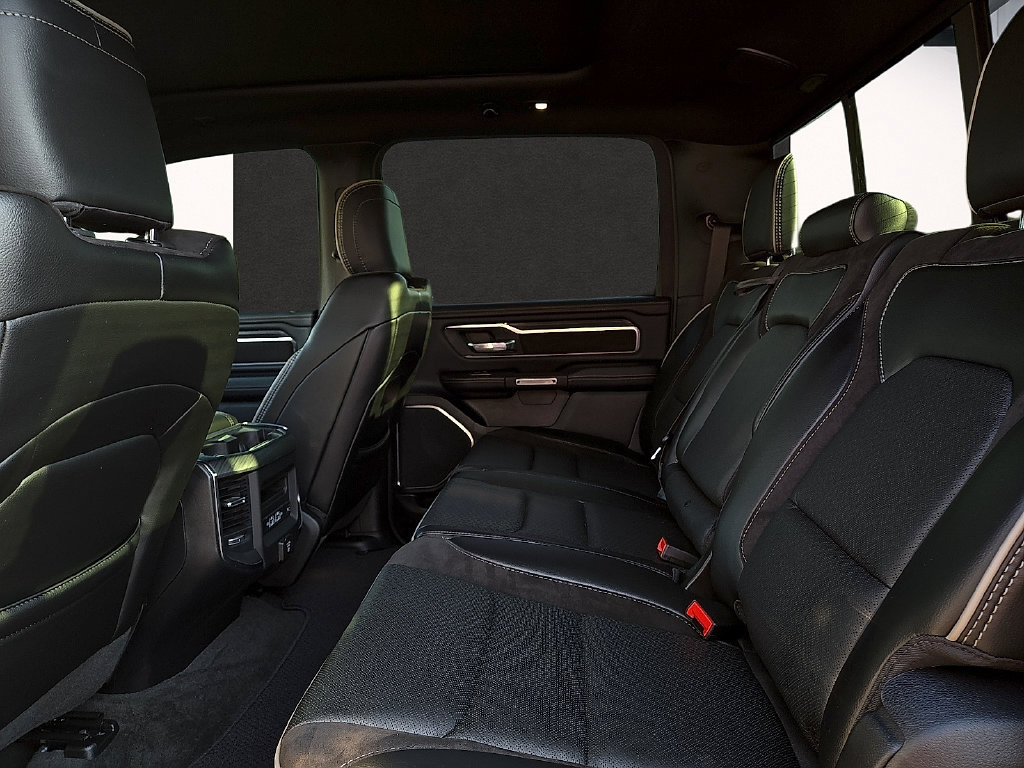 Used 2024 RAM 1500 Laramie AWD/4WD image 8