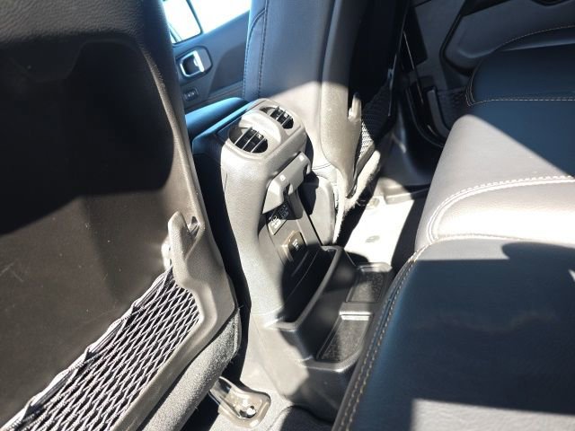 Used 2025 Jeep Wrangler Unlimited Sahara w/ Safety Group image 36