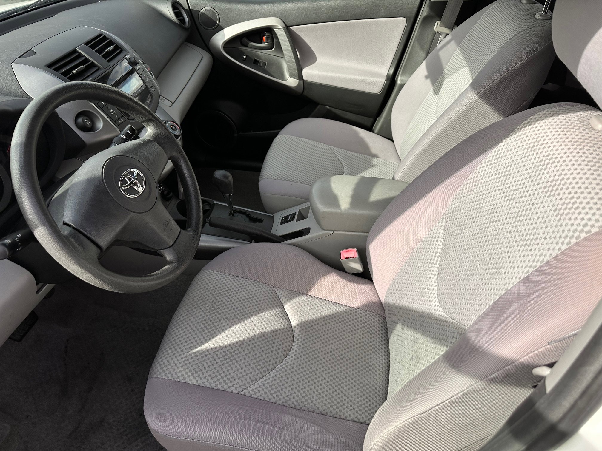 Used 2006 Toyota RAV4 4WD image 5