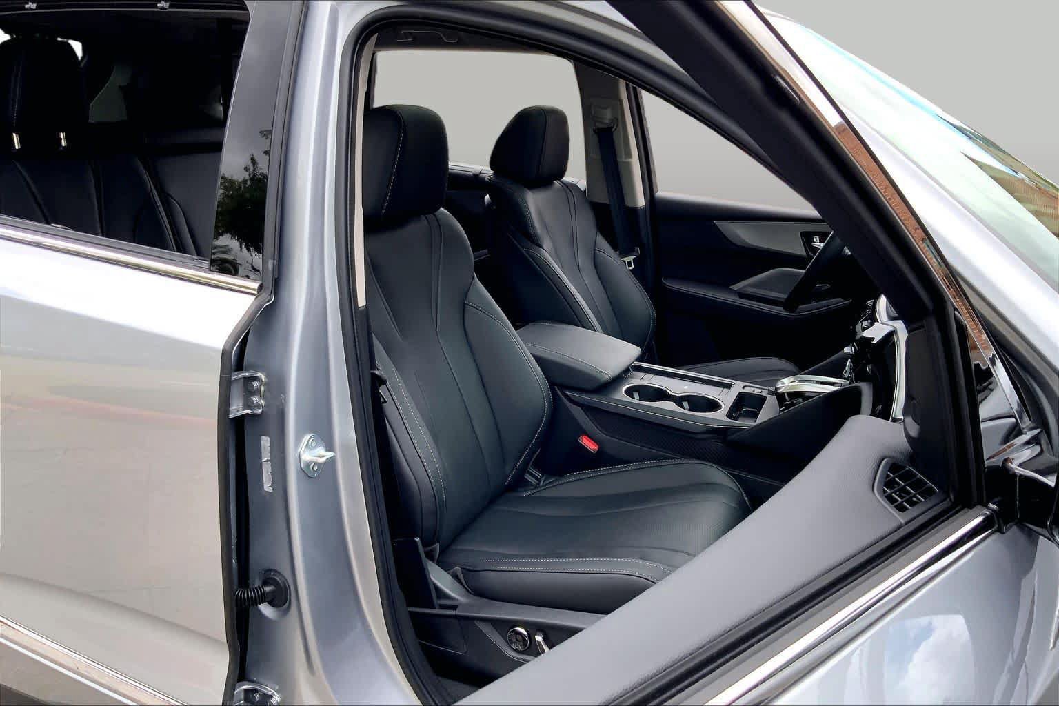 Used 2026 Acura MDX SH-AWD w/ Technology Package image 9