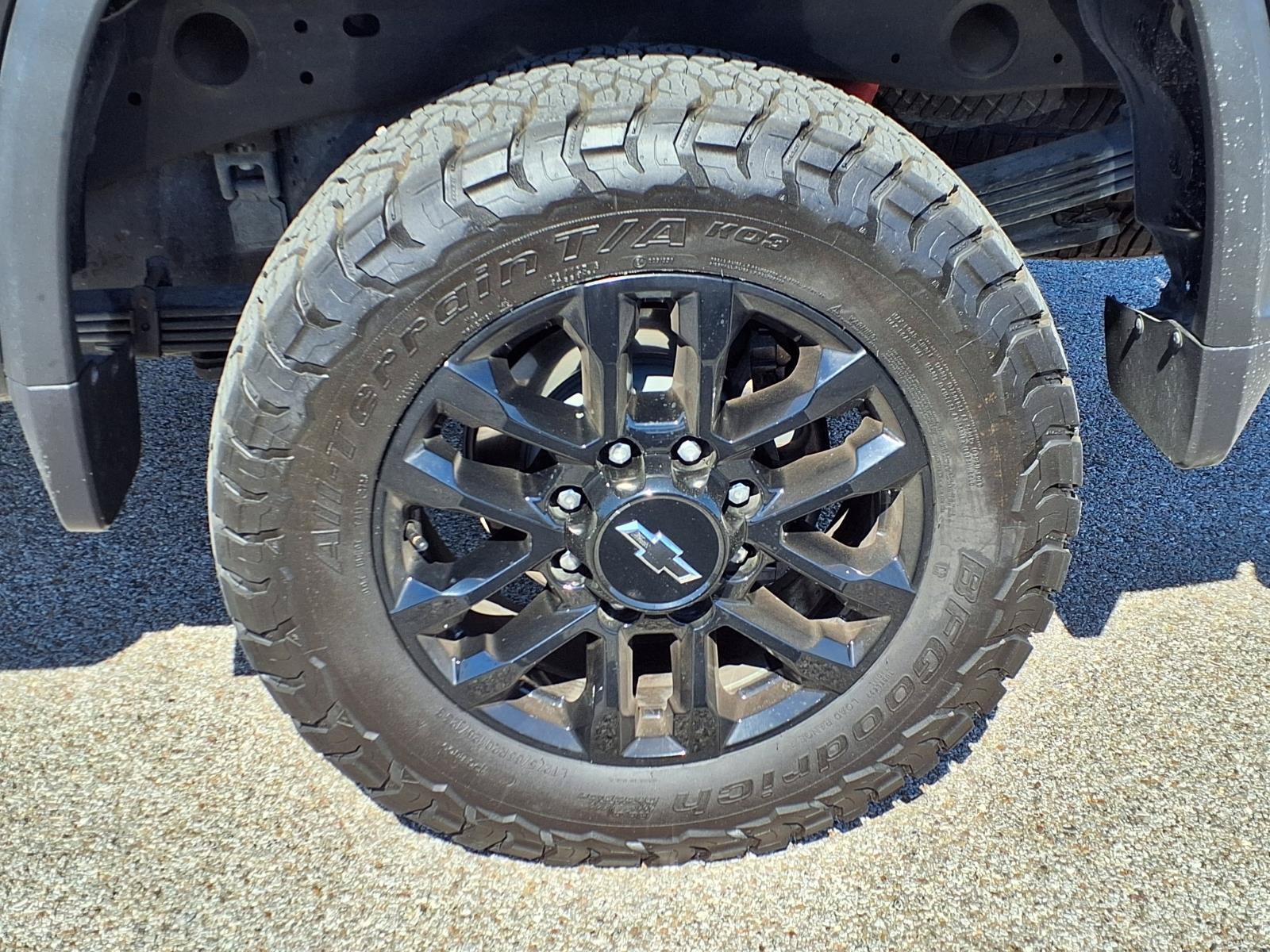 Used 2025 Chevrolet Silverado 2500 LT w/ Trail Boss Package AWD/4WD image 24