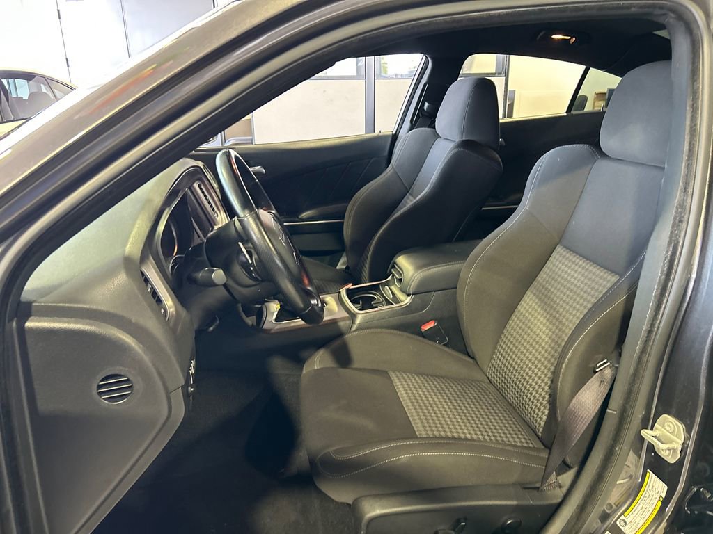Used 2023 Dodge Charger R/T w/ Cold Weather Package RWD image 17
