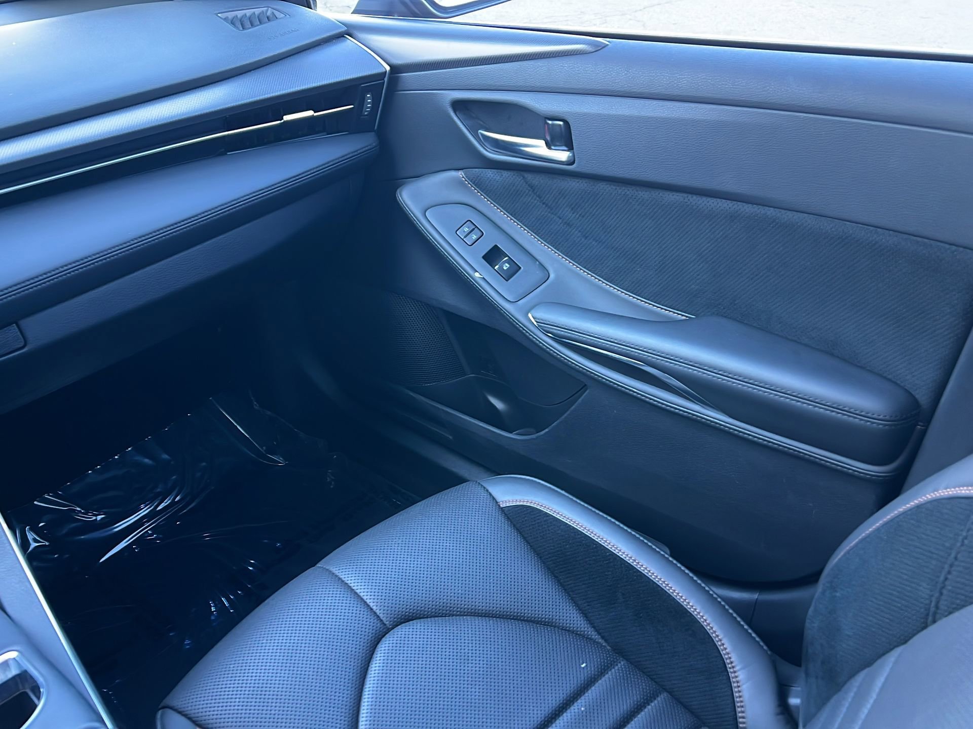 Used 2019 Toyota Avalon Touring image 14