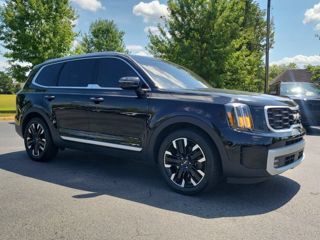 Certified 2024 Kia Telluride SX Prestige w/ Towing Package AWD/4WD image 3