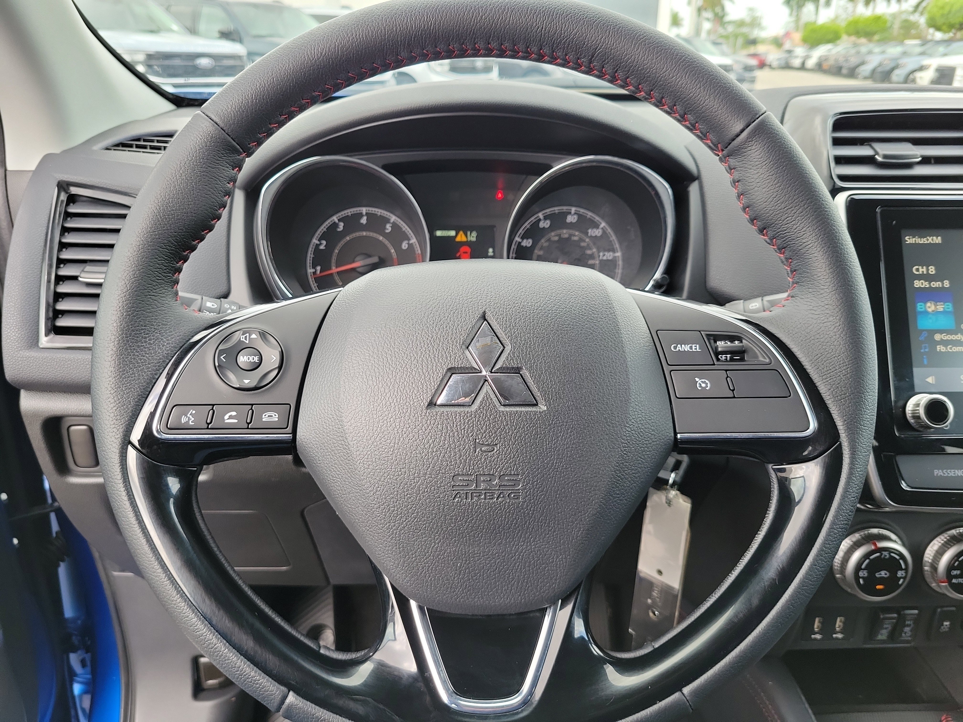 Used 2025 Mitsubishi Outlander Sport LE AWD/4WD image 20