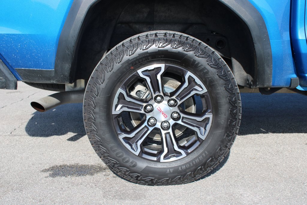 Used 2023 GMC Canyon AT4 image 39