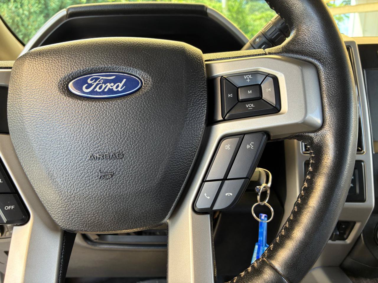 Used 2018 Ford F250 Lariat w/ Lariat Value Package AWD/4WD image 29