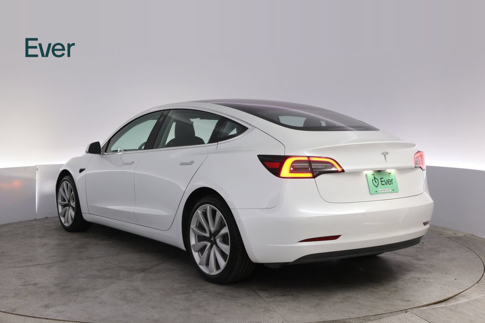 Used 2018 Tesla Model 3 Long Range RWD image 17