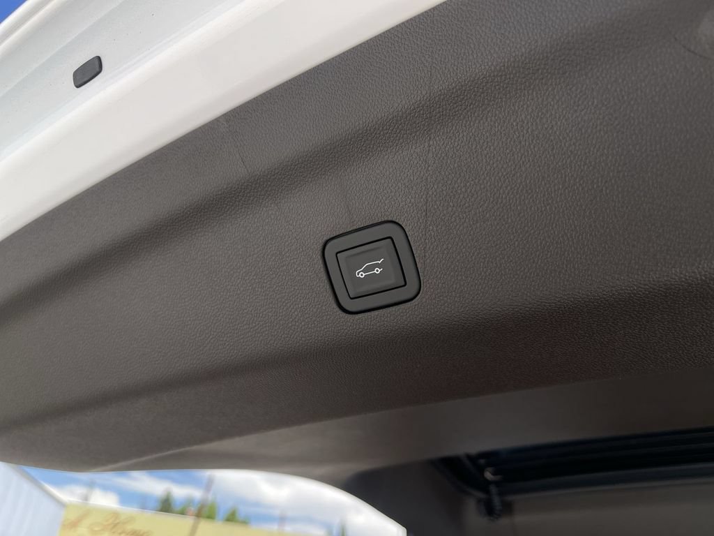 New 2026 GMC Yukon XL Elevation AWD/4WD image 40