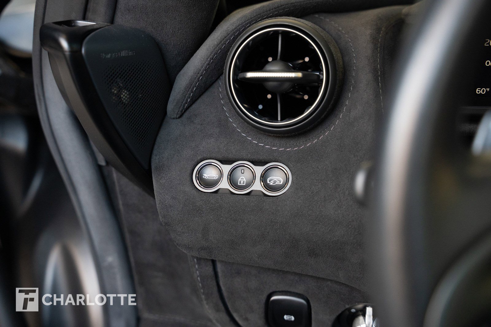 Used 2020 McLaren 720S Spider image 22