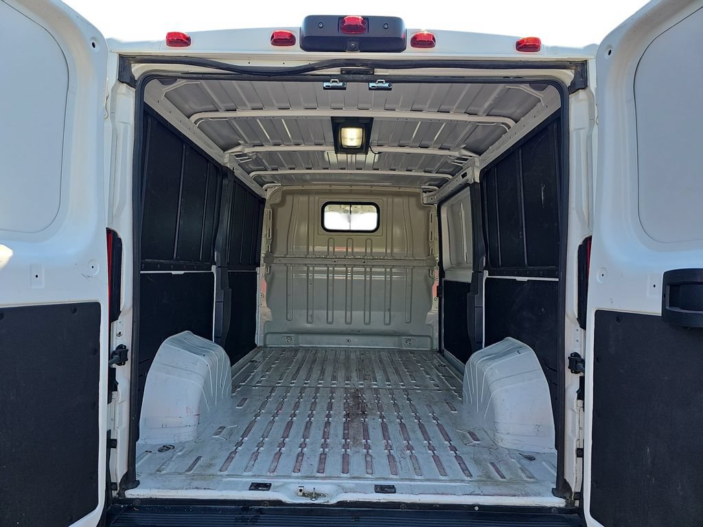 Used 2025 RAM ProMaster 2500 w/ Convenience Group FWD image 28