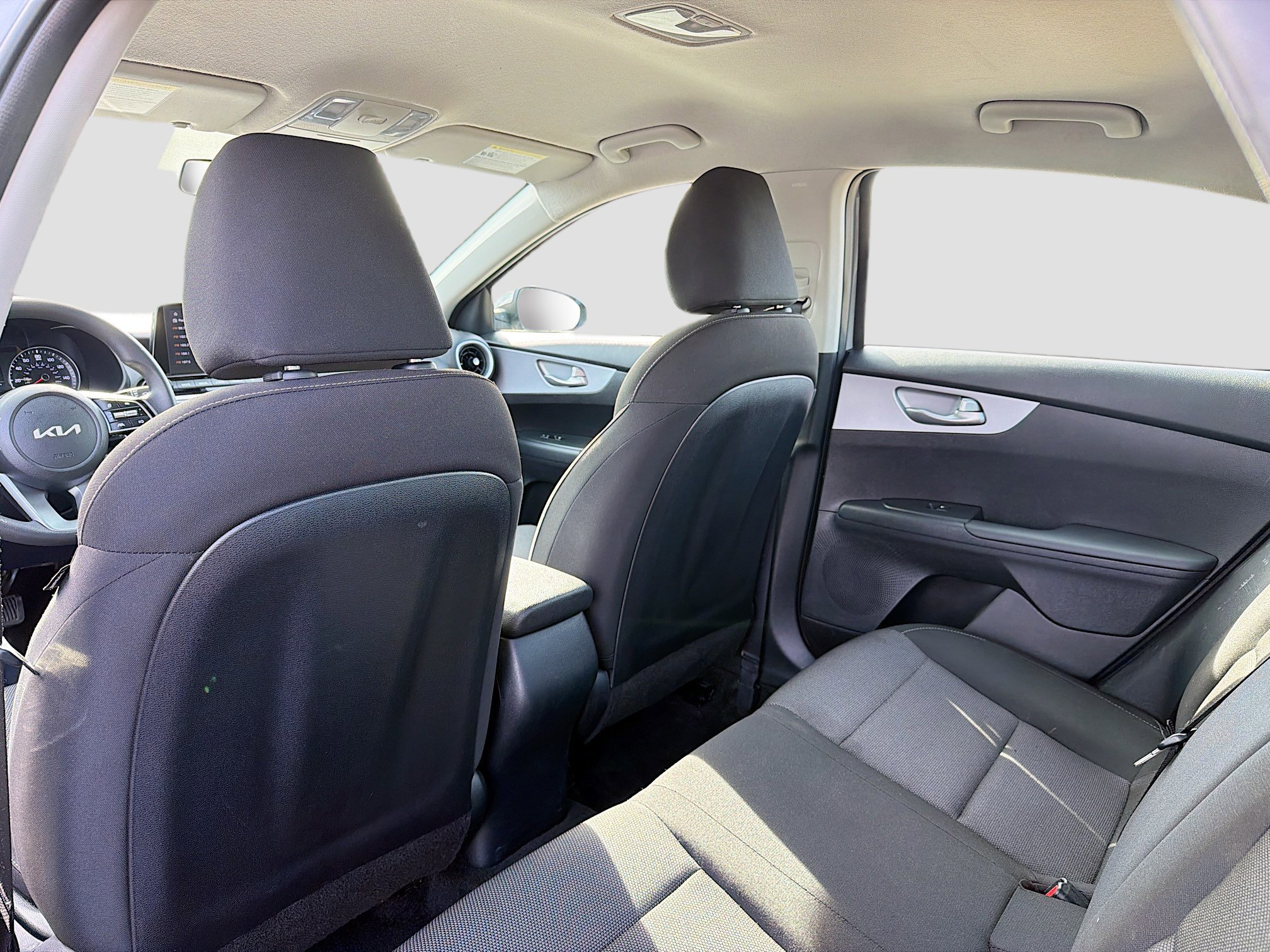 Used 2024 Kia Forte LXS FWD image 9