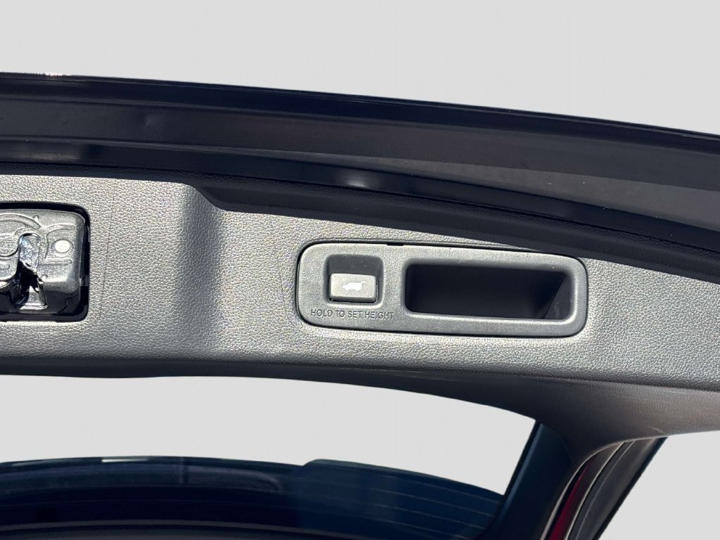 Used 2025 Honda CR-V EX-L image 15