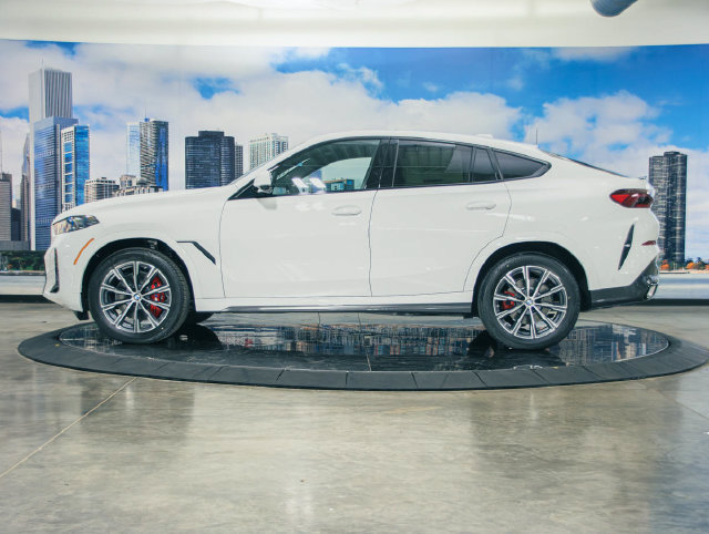 Used 2027 BMW X6 xDrive40i w/ Premium Package AWD/4WD image 6