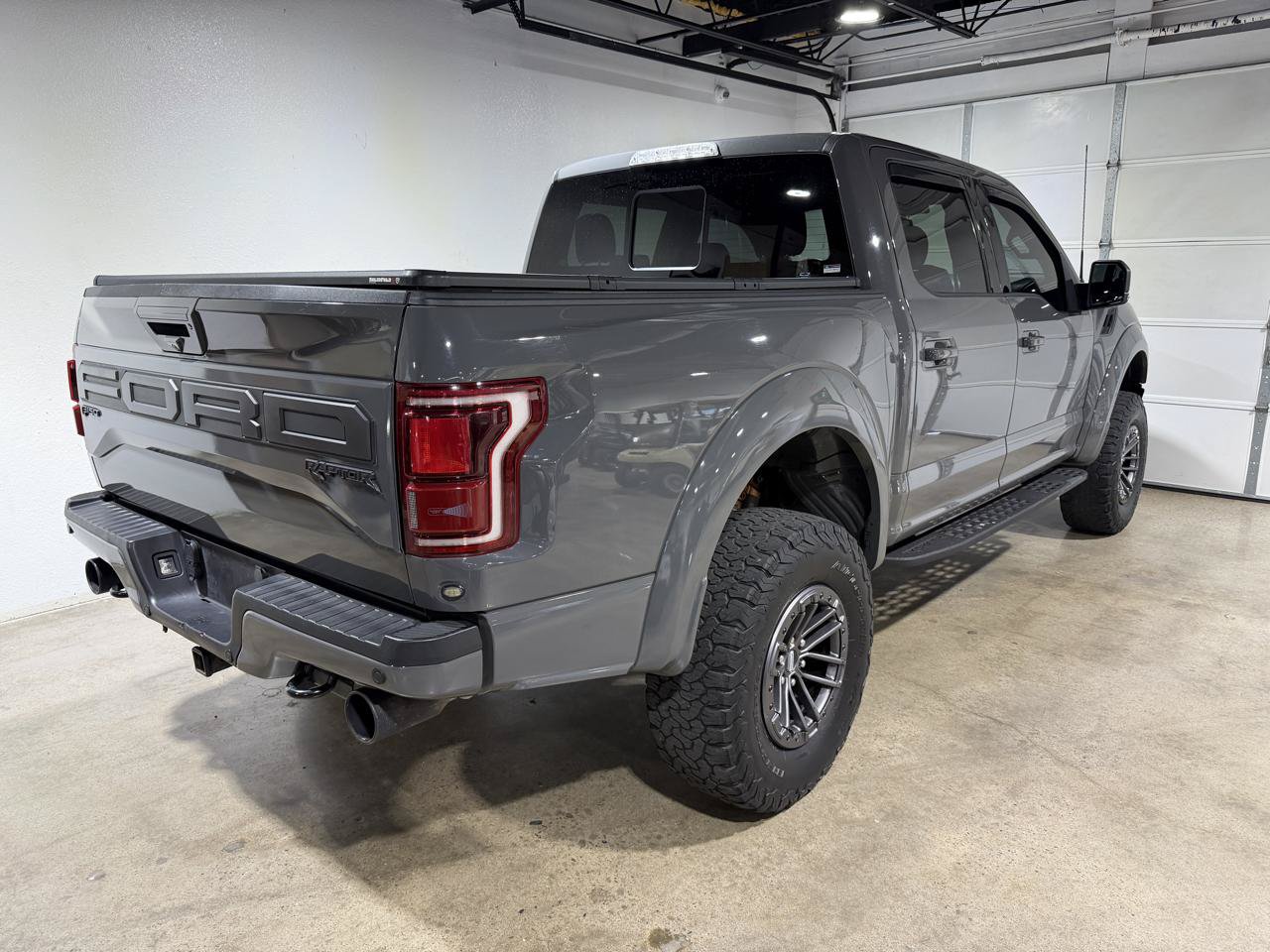 Used 2020 Ford F150 Raptor w/ Equipment Group 802A Luxury AWD/4WD image 6