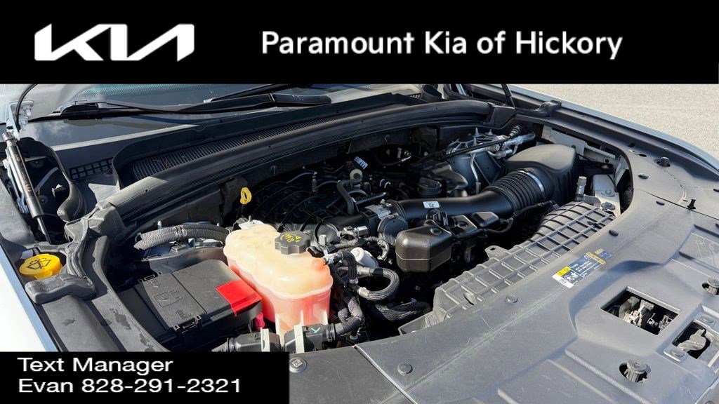 Used 2023 Jeep Grand Cherokee L Laredo image 17