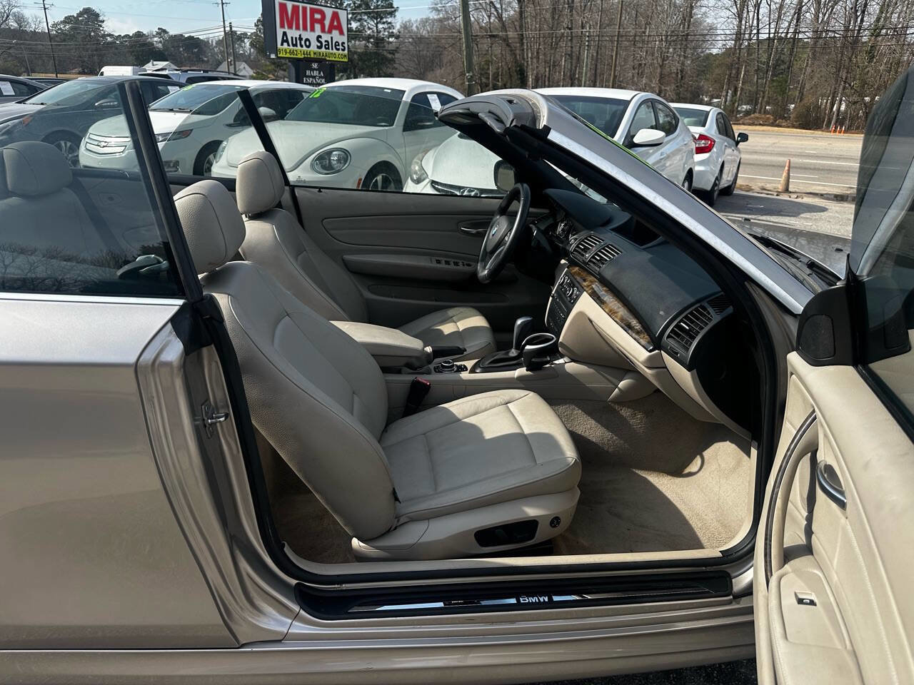 Used 2010 BMW 135i Convertible image 16