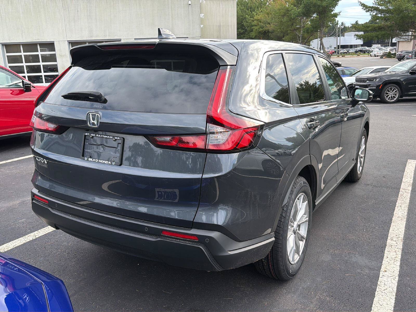 Used 2023 Honda CR-V EX-L image 4