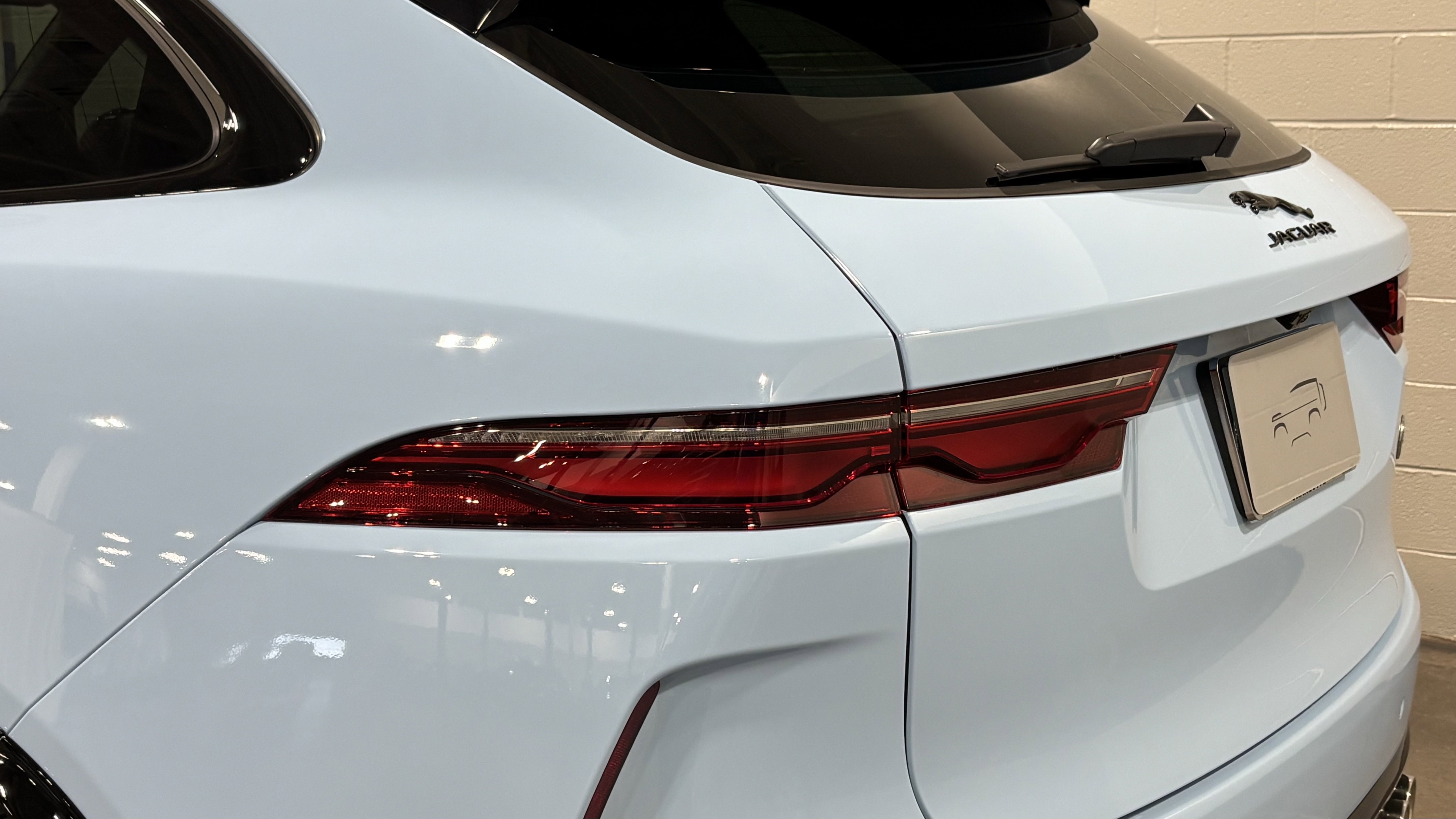 New 2026 Jaguar F-PACE SVR 575 Edition AWD/4WD image 16