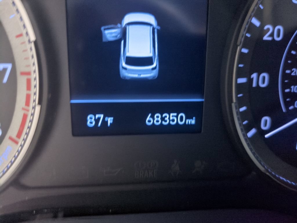 Used 2021 Hyundai Venue FWD image 19