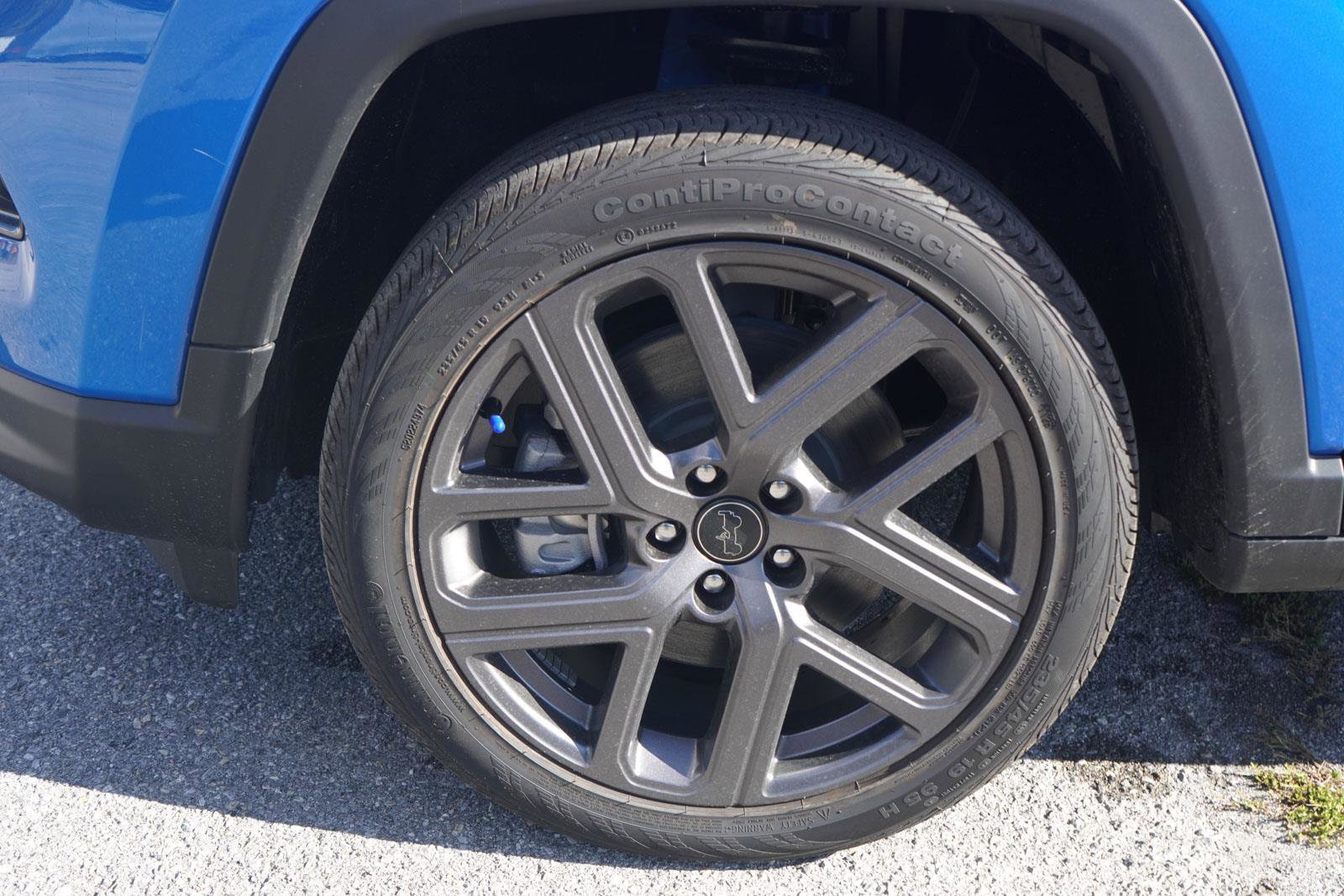 New 2026 Jeep Compass Limited image 10