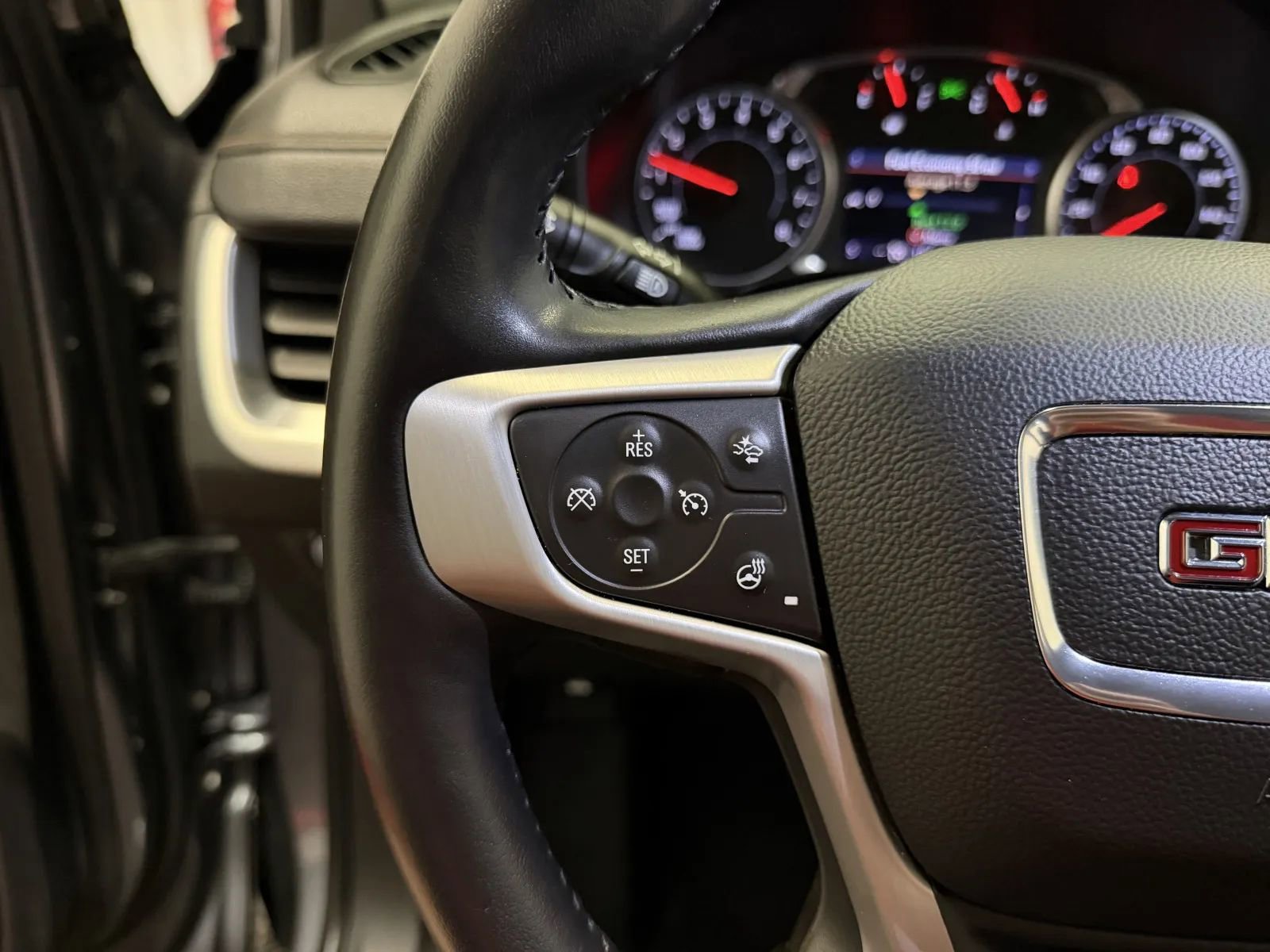 Used 2021 GMC Terrain SLT FWD image 20