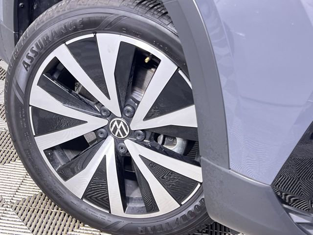 Used 2024 Volkswagen Taos SE image 10