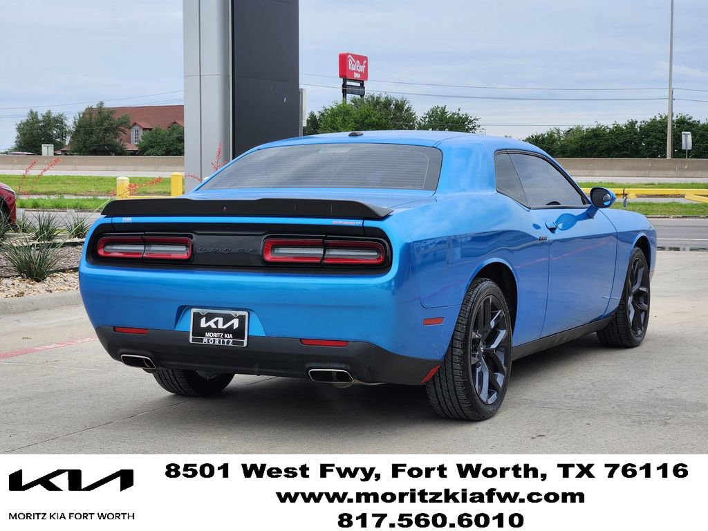 Used 2023 Dodge Challenger SXT w/ Blacktop Package RWD image 4